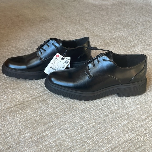 BRAND NEW Zara black loafer size 7.5 - Picture 4 of 4